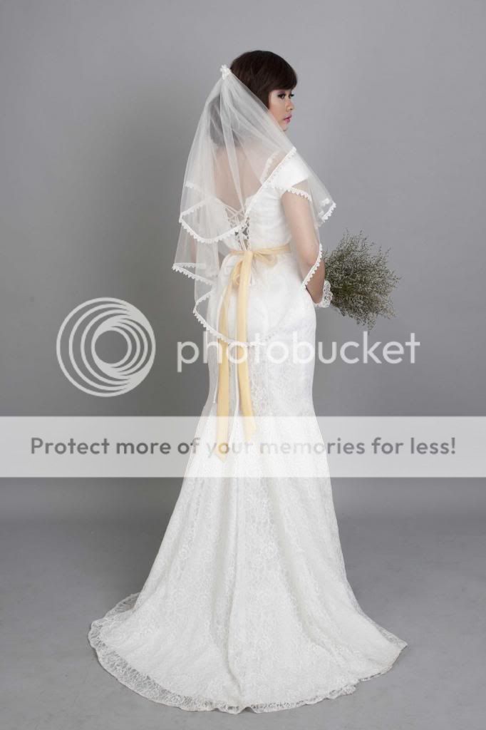 Áo cưới ren hàng xách tay phong cách hiện đại, đơn giản